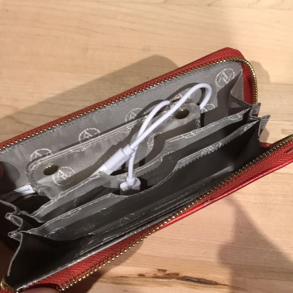 Charging wallet - Picture 4 of 5